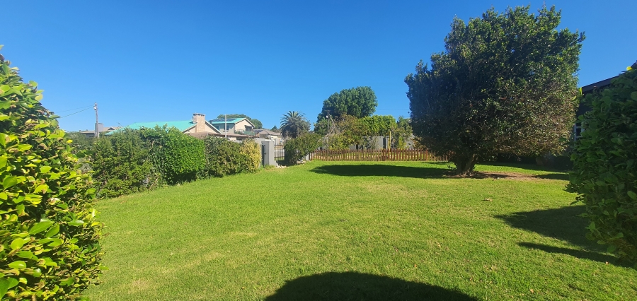 3 Bedroom Property for Sale in Mossel Bay Central Western Cape